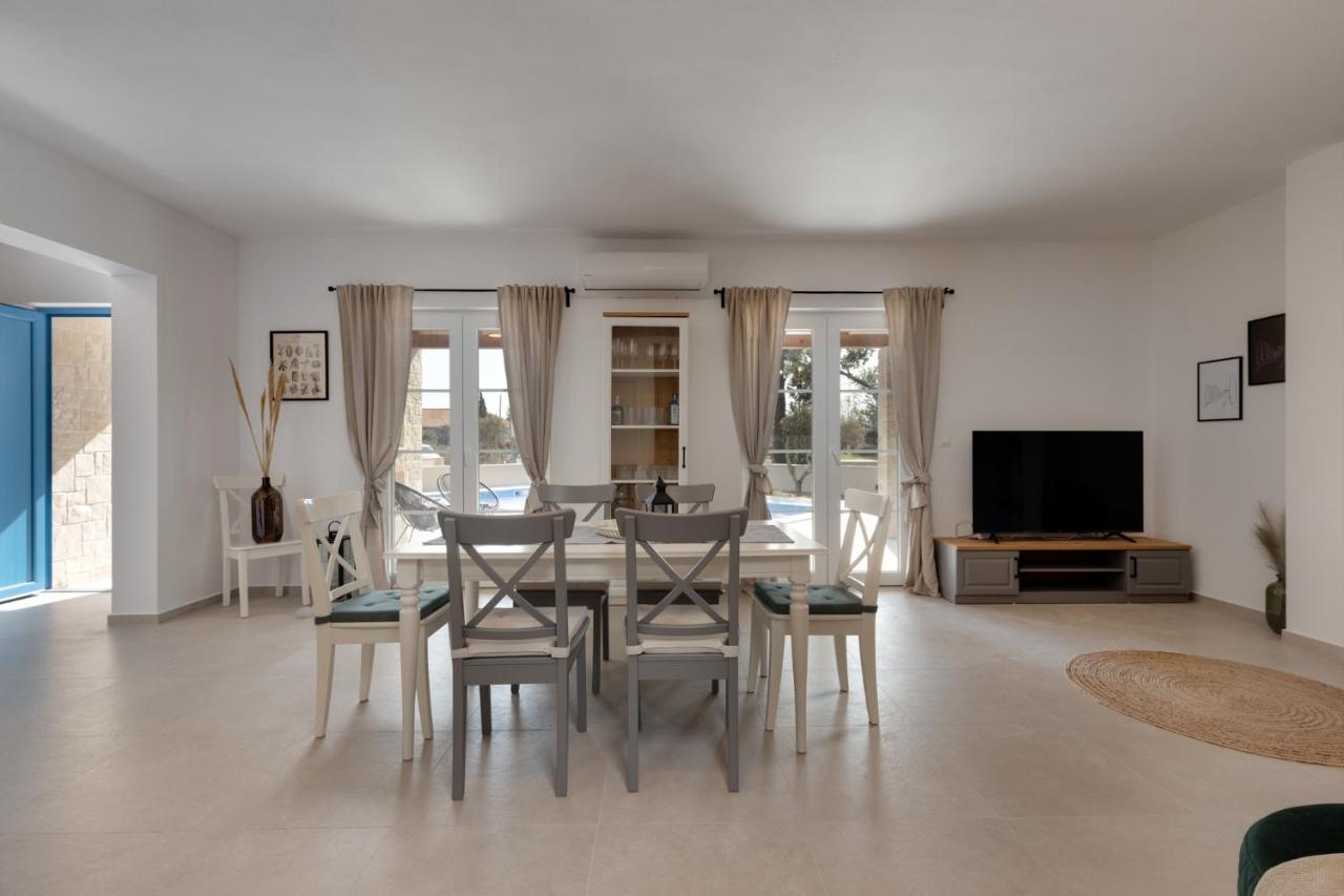 Villa Mediterra Prima ニン エクステリア 写真