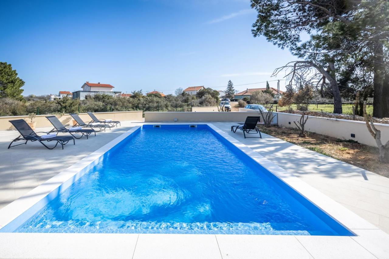 Villa Mediterra Prima ニン エクステリア 写真